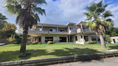 Moradia T5 para Venda em Fânzeres e São Pedro da Cova