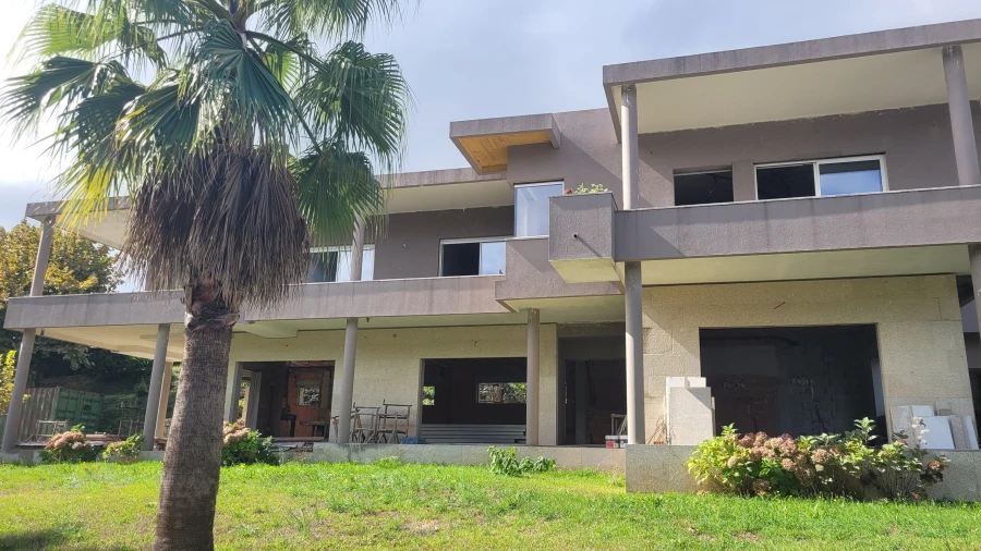 Moradia T5 para Venda em Fânzeres e São Pedro da Cova Foto 33