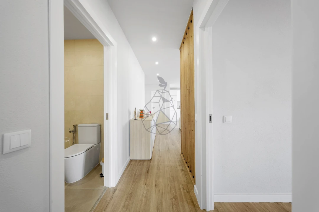Apartamento T2 para Venda em Portimão Foto 32
