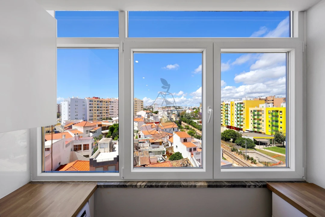 Apartamento T2 para Venda em Portimão Foto 7