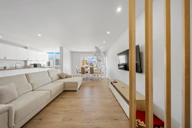 Apartamento T2 para Venda em Portimão Foto 12
