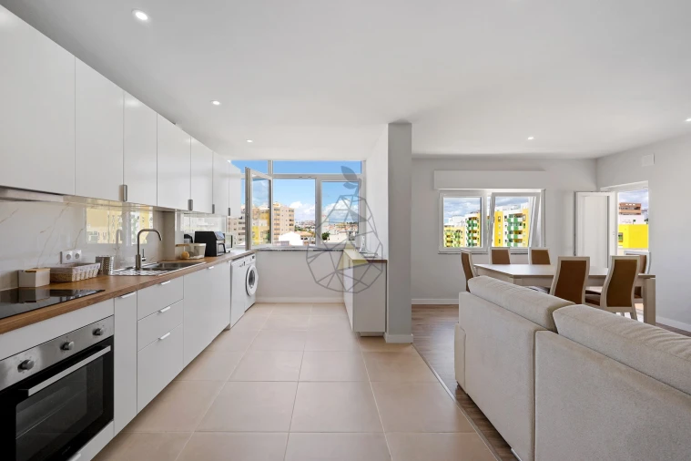 Apartamento T2 para Venda em Portimão Foto 13