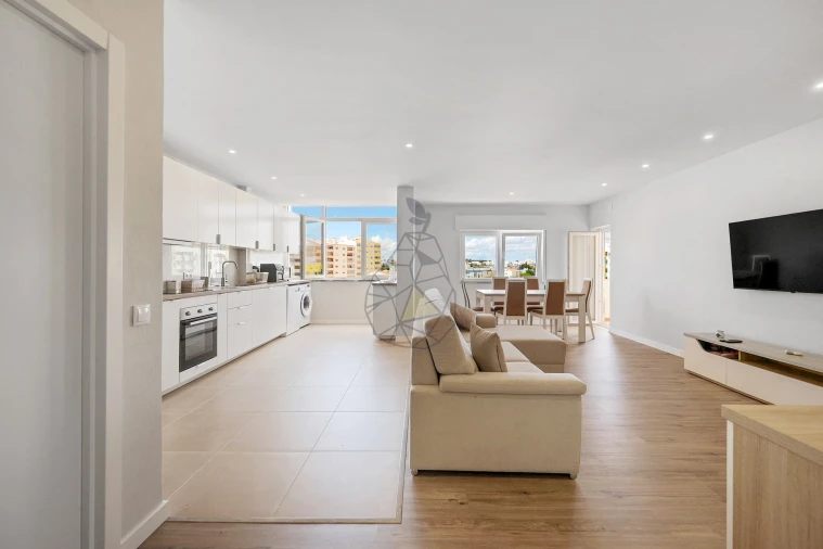 Apartamento T2 para Venda em Portimão Foto 6