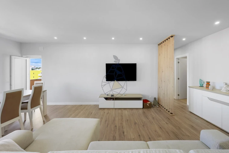 Apartamento T2 para Venda em Portimão Foto 11