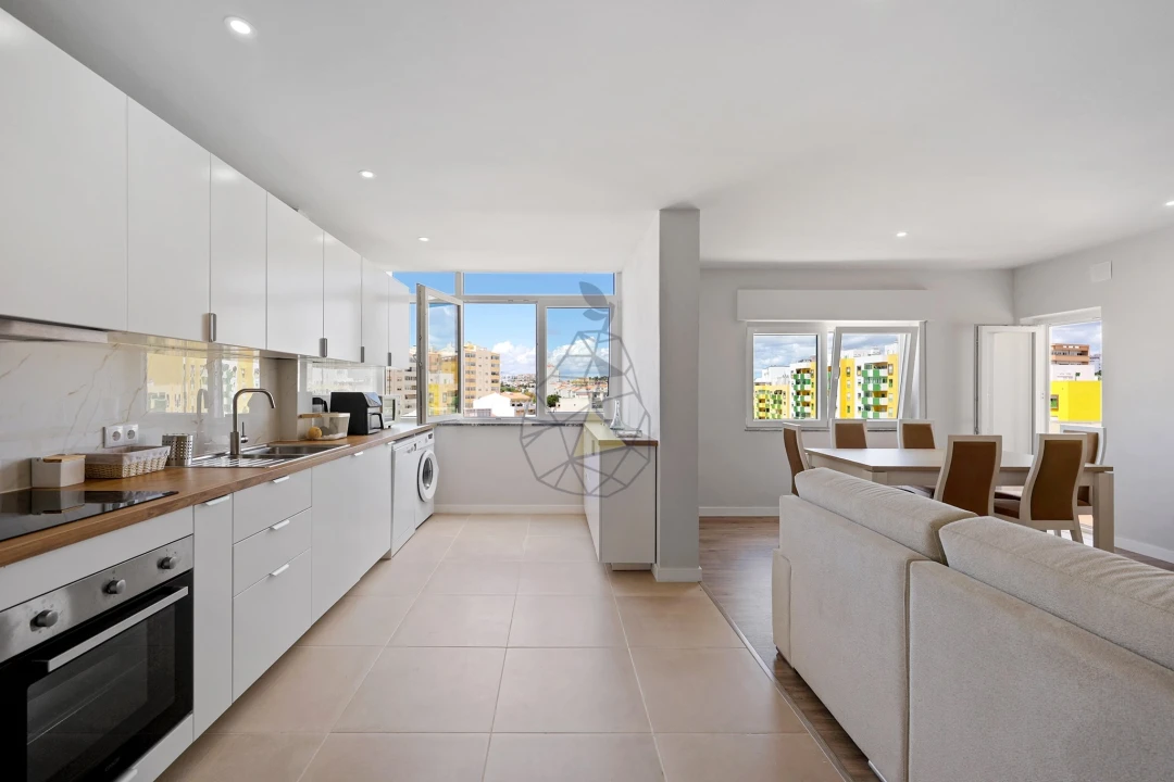 Apartamento T2 para Venda em Portimão Foto 13