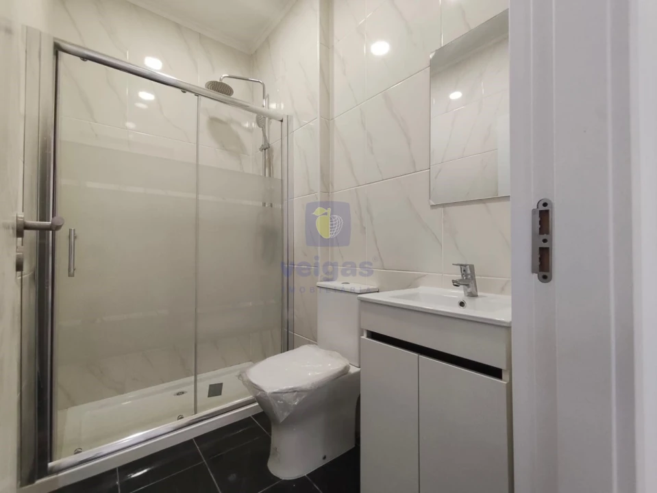 Apartamento T2 para Venda em Baixa da Banheira e Vale da Amoreira Foto 18