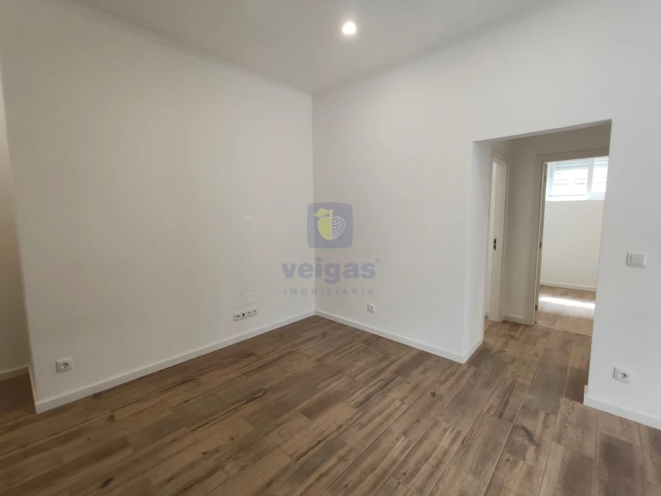 Apartamento T2 para Venda em Baixa da Banheira e Vale da Amoreira Foto 7
