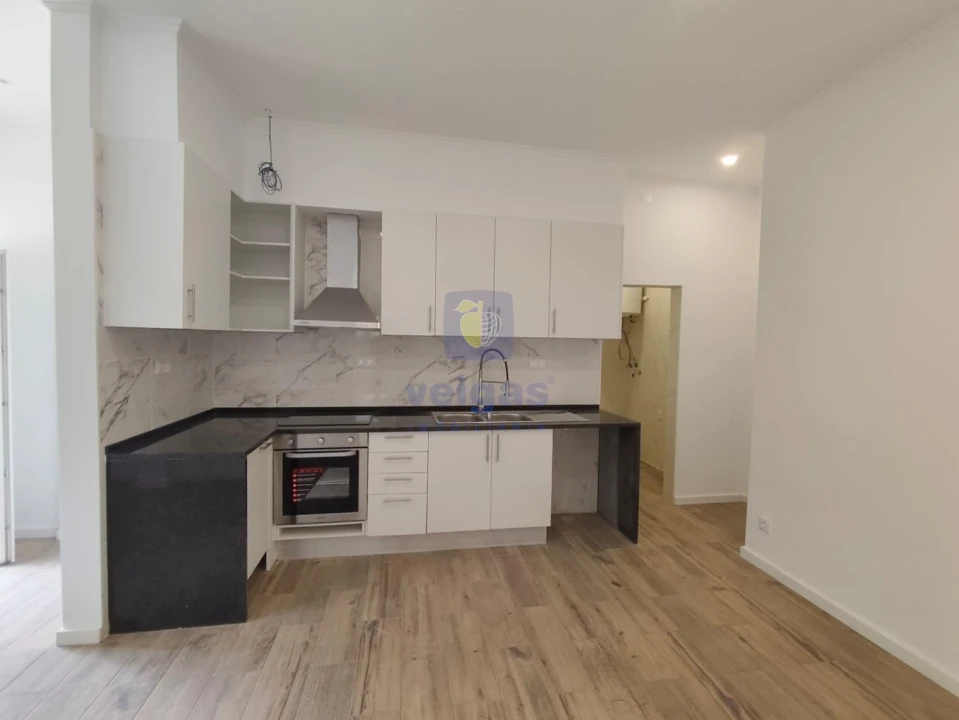 Apartamento T2 para Venda em Baixa da Banheira e Vale da Amoreira Foto 1