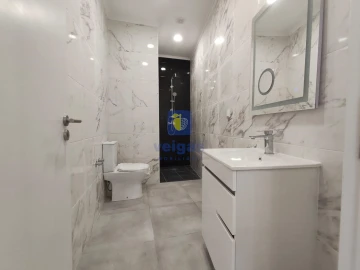Apartamento T2 para Venda em Baixa da Banheira e Vale da Amoreira