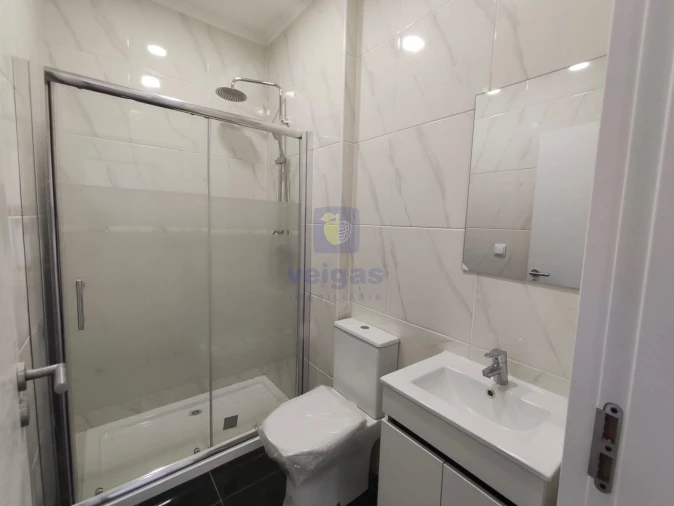 Apartamento T2 para Venda em Baixa da Banheira e Vale da Amoreira Foto 17