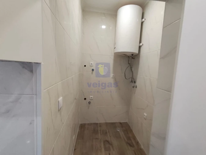 Apartamento T2 para Venda em Baixa da Banheira e Vale da Amoreira Foto 4