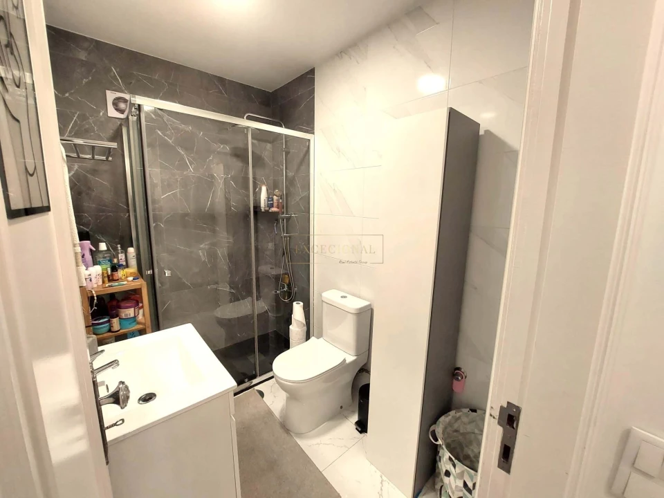 Apartamento T2 para Venda em Rio Tinto Foto 17