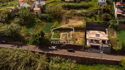 Terreno para Venda em Calheta
