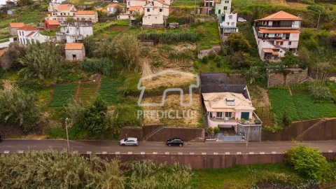Terreno para Venda em Calheta