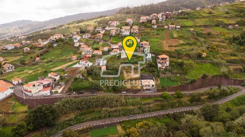 Terreno para Venda em Calheta