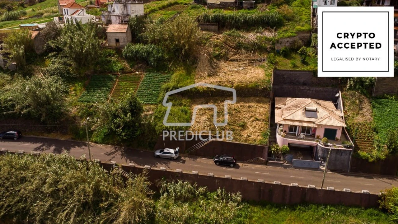 Terreno para Venda em Calheta Foto 1