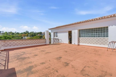 Moradia T10 para Venda em Cascais e Estoril