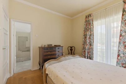 Moradia T10 para Venda em Cascais e Estoril