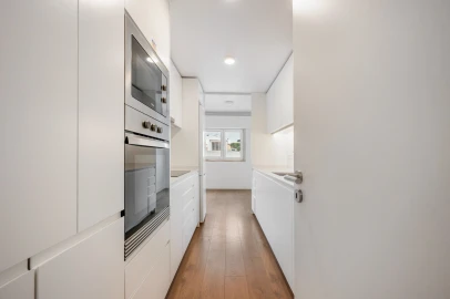 Apartamento T2 para Venda em Oeiras e São Julião da Barra, Paço de Arcos e Caxias