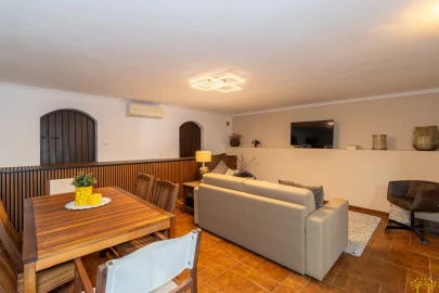 Moradia T4 para Venda em Lagos (São Sebastião e Santa Maria)