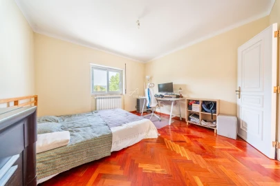 Moradia T2 para Venda em Agualva e Mira-Sintra