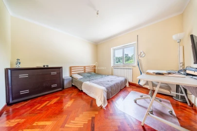 Moradia T2 para Venda em Agualva e Mira-Sintra