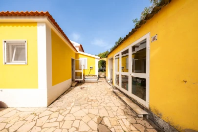 Moradia T2 para Venda em Agualva e Mira-Sintra