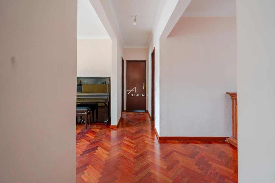 Moradia T2 para Venda em Agualva e Mira-Sintra Foto 10