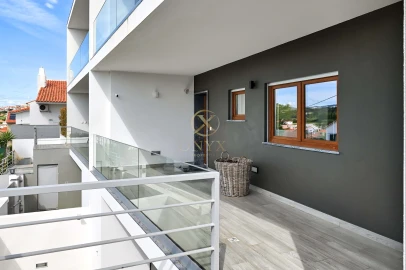 Moradia T3 para Venda em Carcavelos e Parede