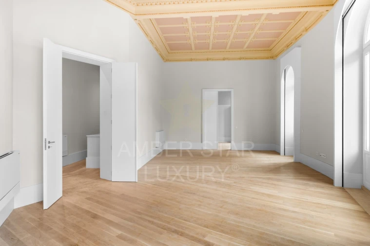 Apartamento T3 para Venda em Cedofeita, Santo Ildefonso, Sé, Miragaia, São Nicolau e Vitória Foto 4