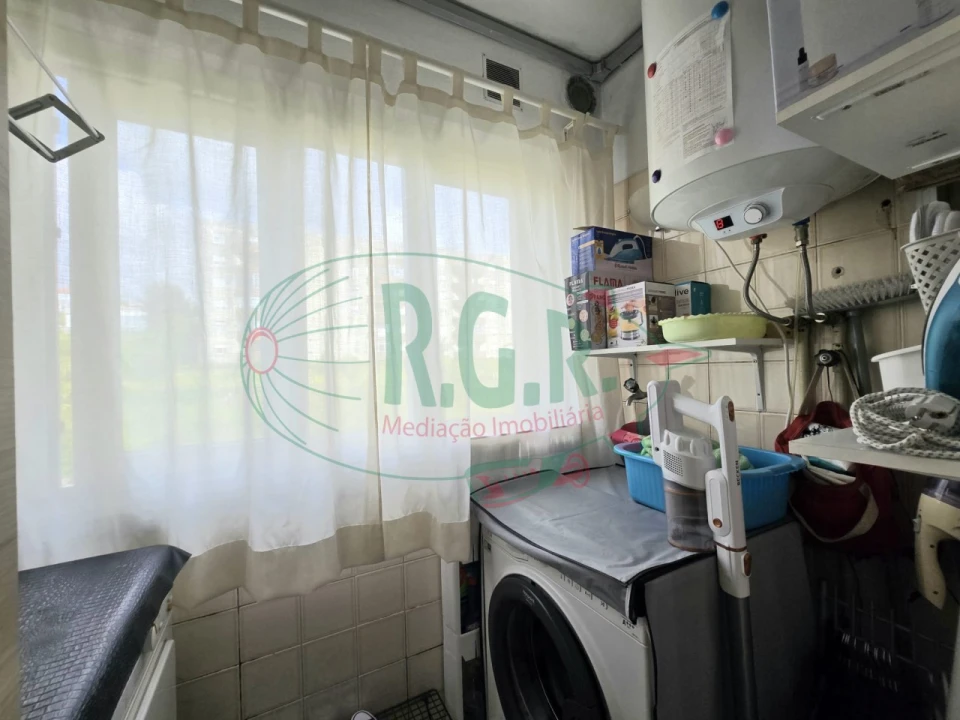 Apartamento T2 para Venda em Fânzeres e São Pedro da Cova Foto 21