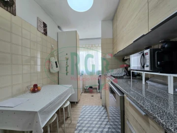 Apartamento T2 para Venda em Fânzeres e São Pedro da Cova