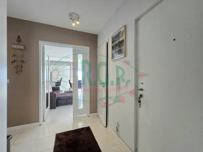 Apartamento T2 para Venda em Fânzeres e São Pedro da Cova Foto 2