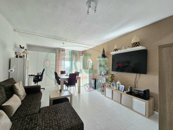 Apartamento T2 para Venda em Fânzeres e São Pedro da Cova Foto 3