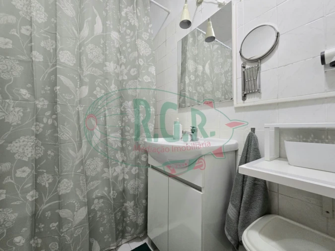 Apartamento T2 para Venda em Fânzeres e São Pedro da Cova Foto 23