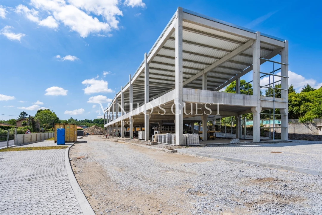 Armazém para Venda em Ronfe Foto 7