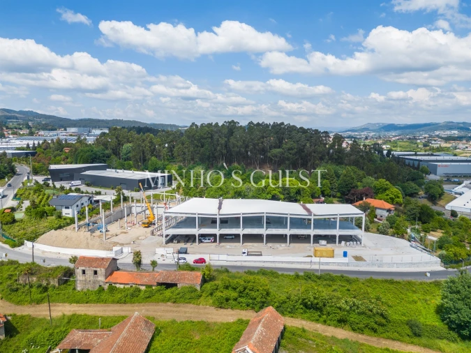 Armazém para Venda em Ronfe Foto 3