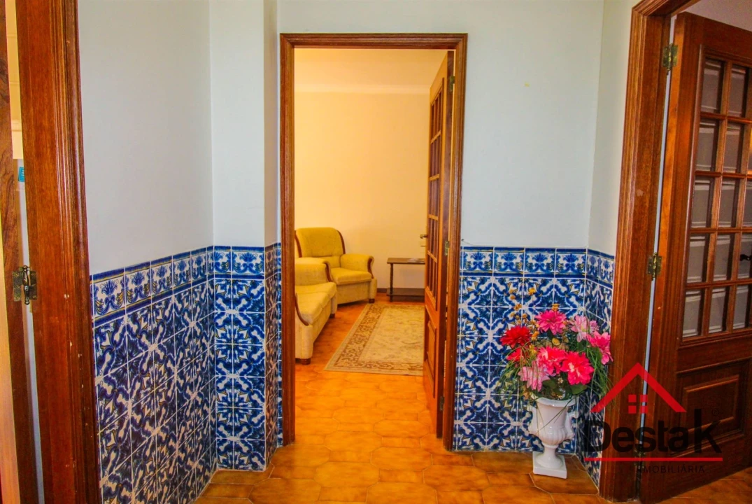 Apartamento T3 para Arrendamento em Ranhados Foto 4