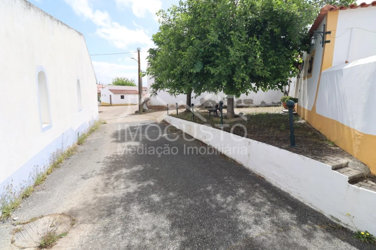 Quinta T4 para Venda em Mertola Foto 8