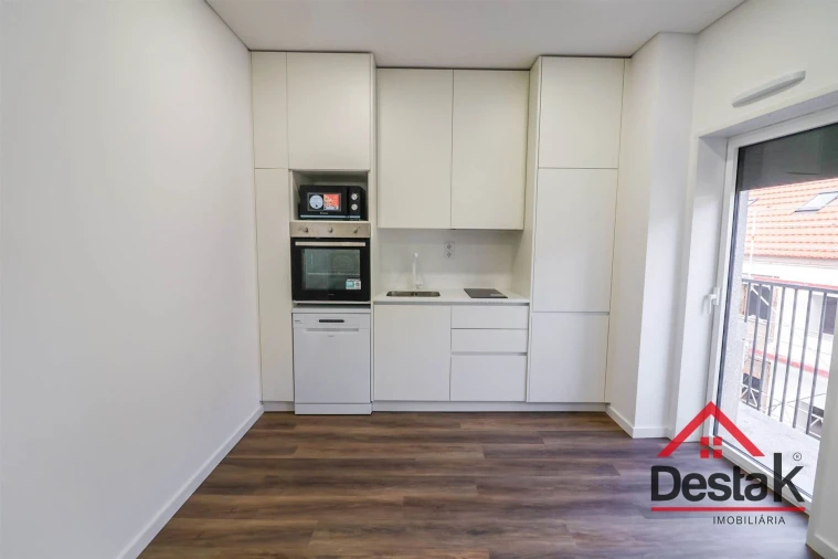 Apartamento T1 para Arrendamento em Viseu Foto 2