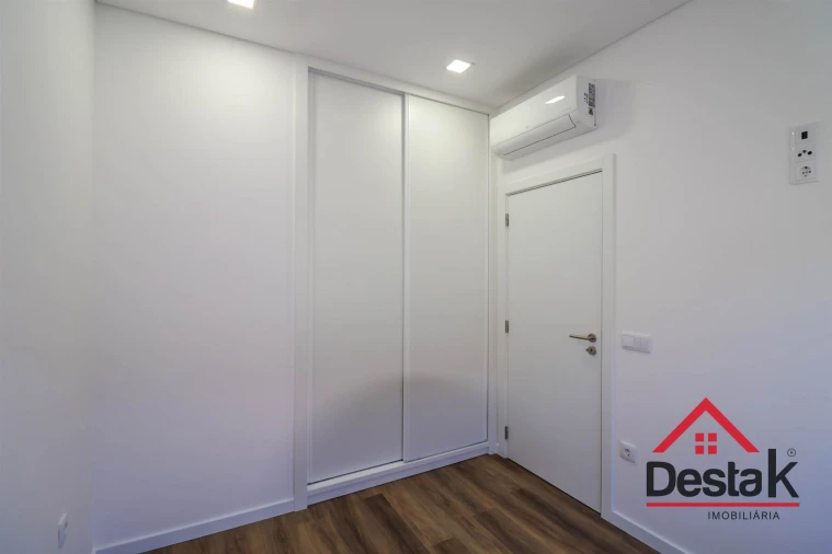 Apartamento T1 para Arrendamento em Viseu Foto 7