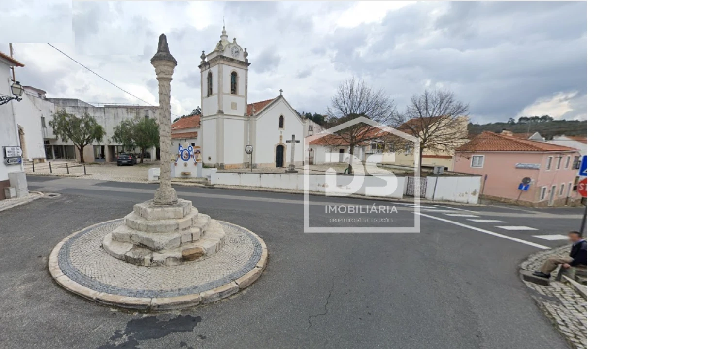 Moradia T2 para Venda em Maiorga Foto 9
