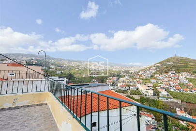 Moradia T2 para Venda em Camara de Lobos
