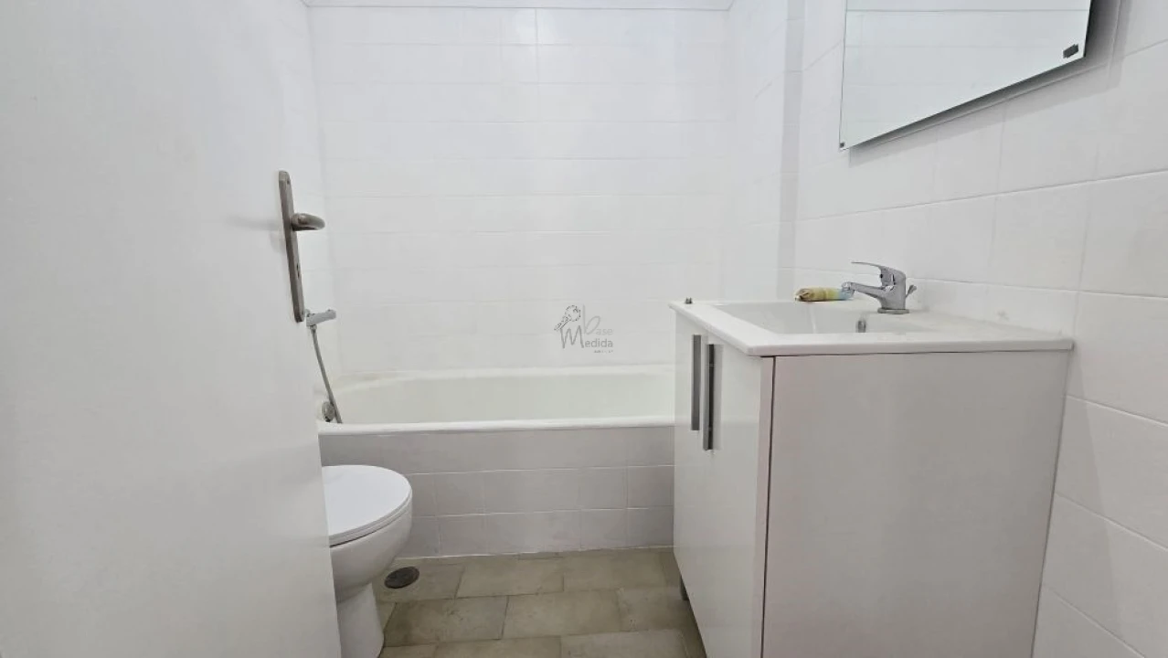 Apartamento T2 para Arrendamento em Mina de Água Foto 21