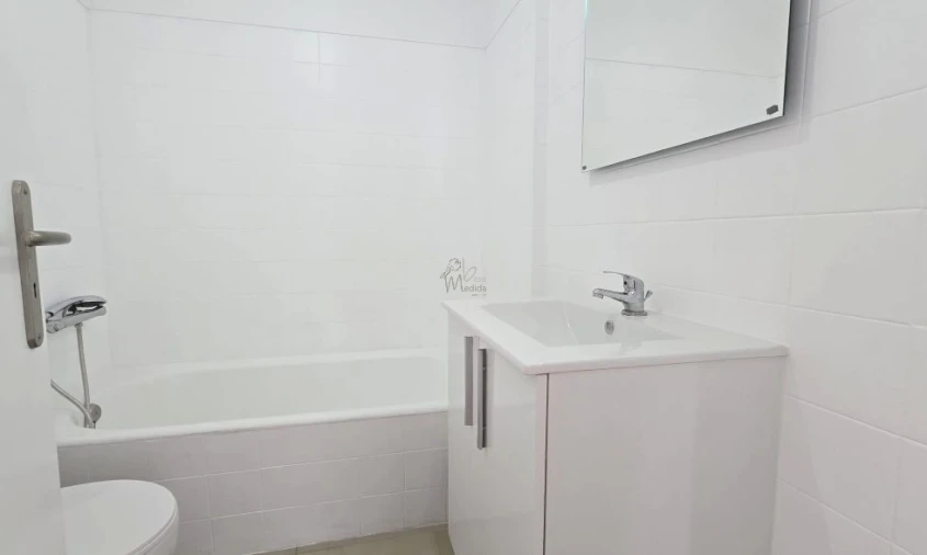 Apartamento T2 para Arrendamento em Mina de Água Foto 20