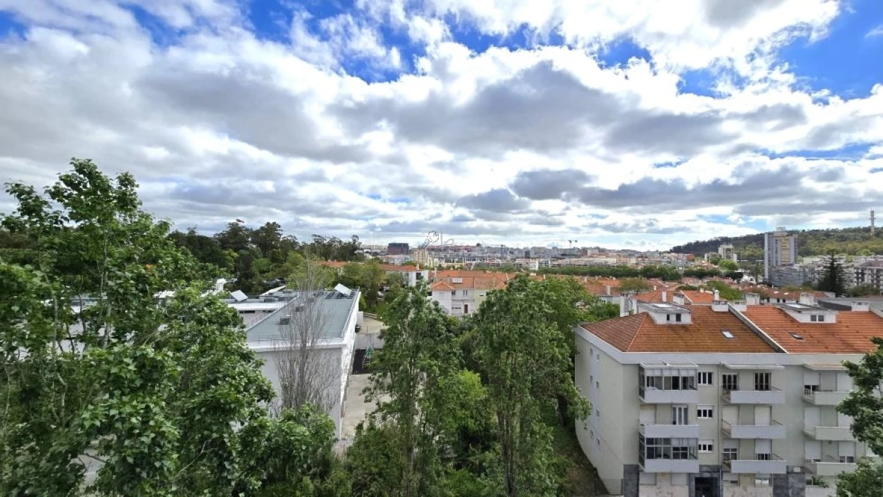 Apartamento T3 para Venda em Benfica Foto 23