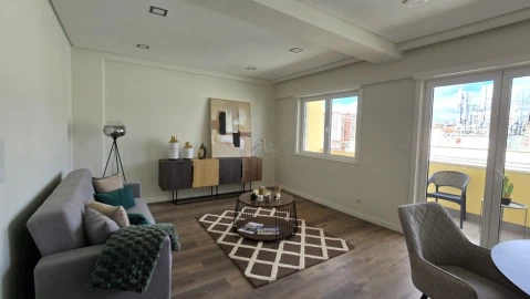 Apartamento T3 para Venda em Benfica