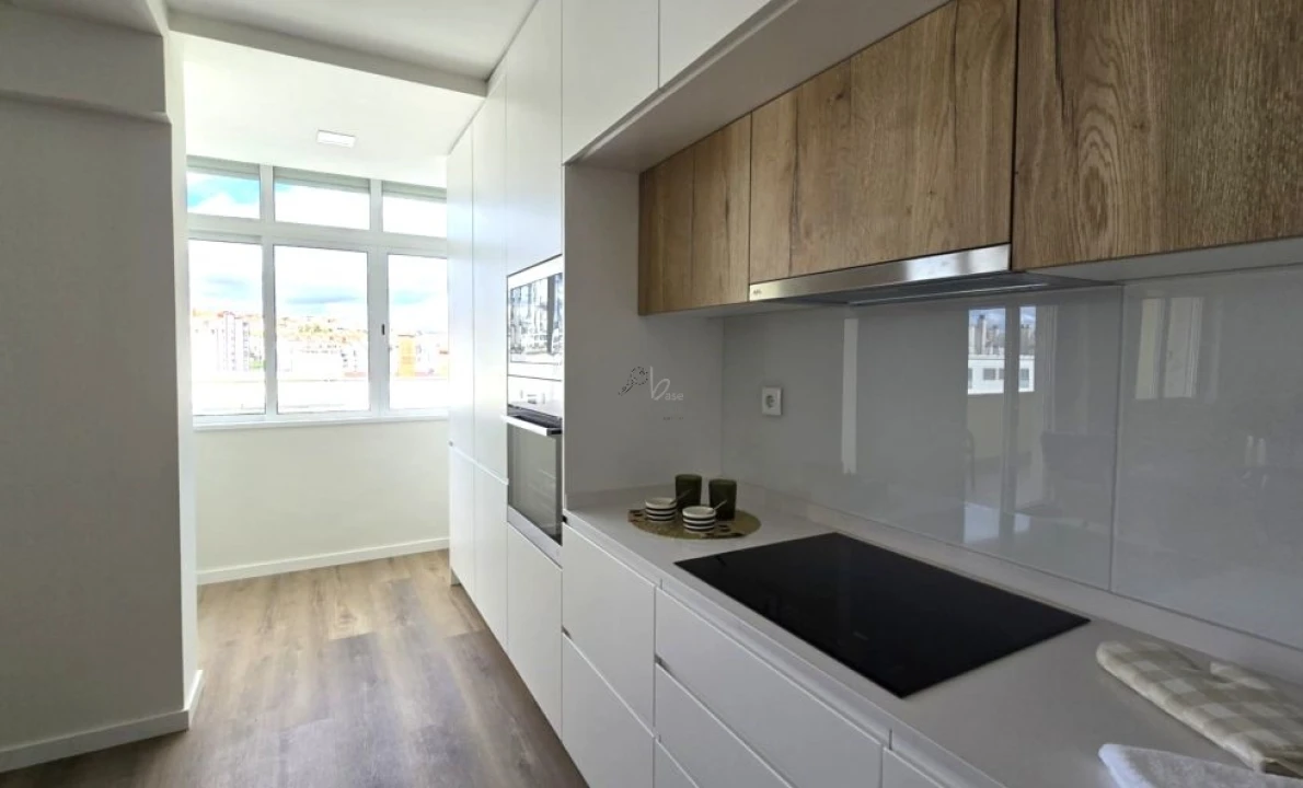 Apartamento T3 para Venda em Benfica Foto 3