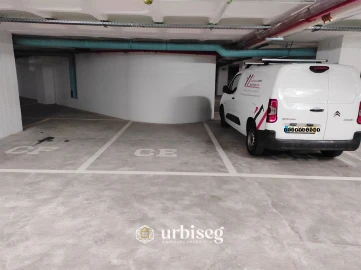Garagem para Venda em Buarcos