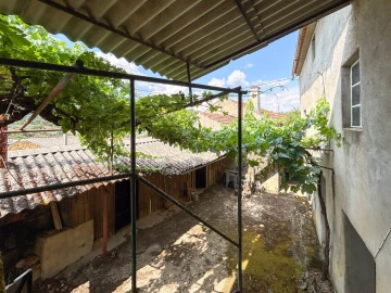 Moradia T3 para Venda em Sarzedas